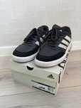 Adidas courtblock
