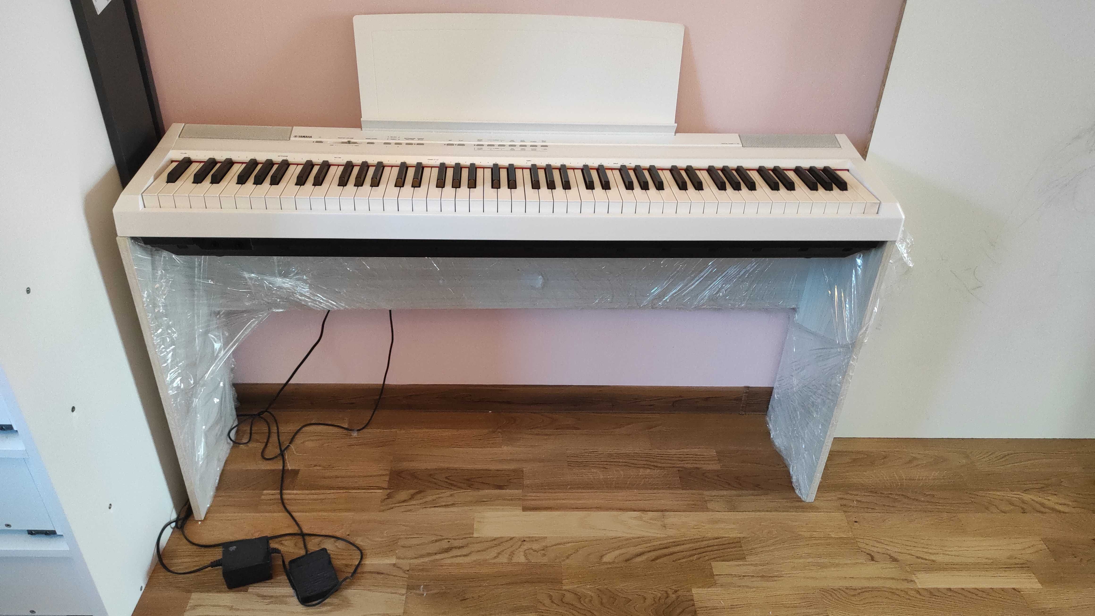 Электронное пианино Yamaha P-105 WN