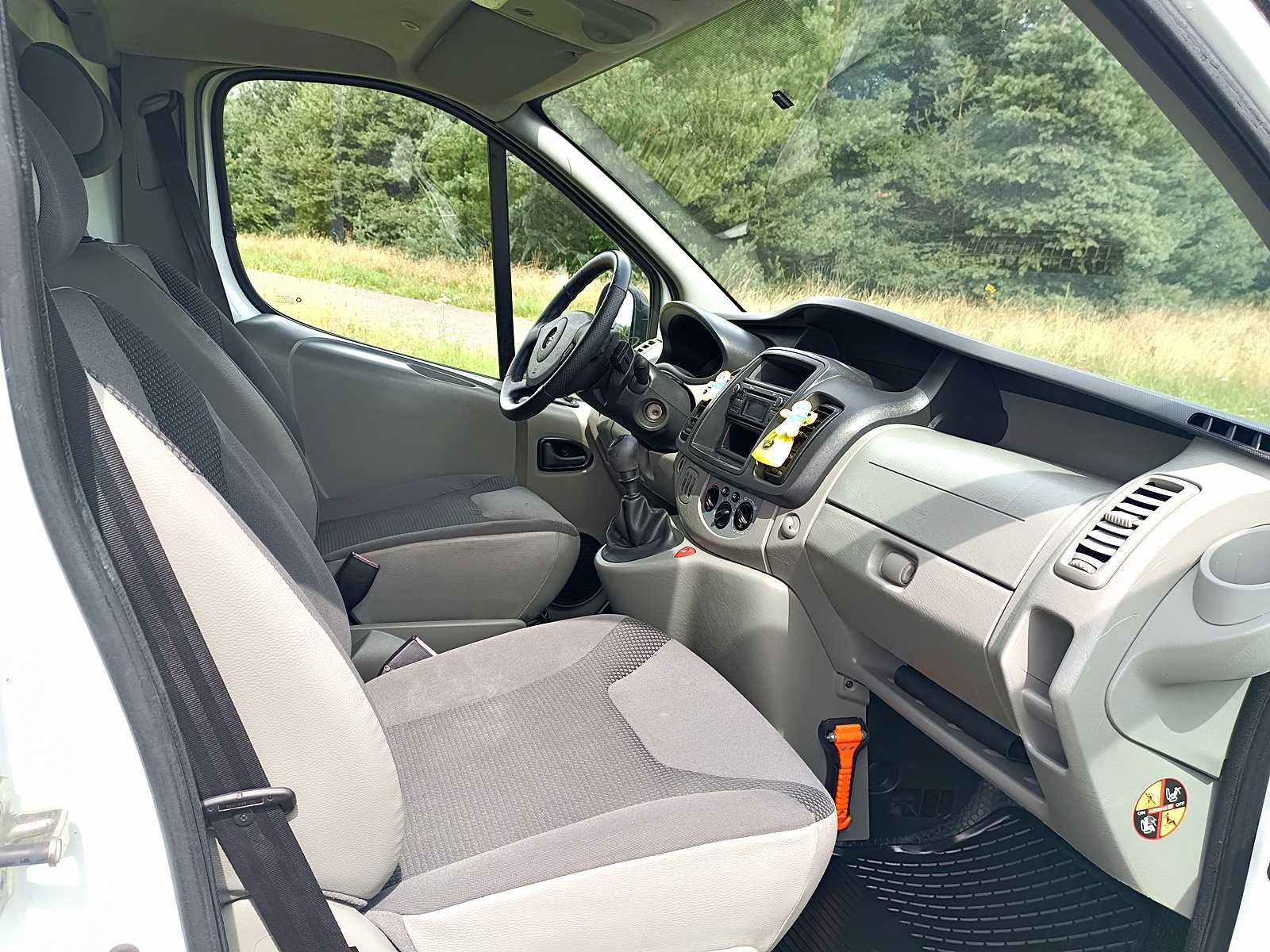 Opel Vivaro, Trafic 2.0CDTI 115KM L2H1 Long 2014r Klima Elektryka Hak
