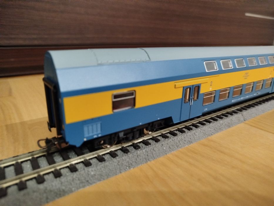 3 wagony piętrowe PKP - PIKO - Bohun - piętrusy - stan perfekcyjny