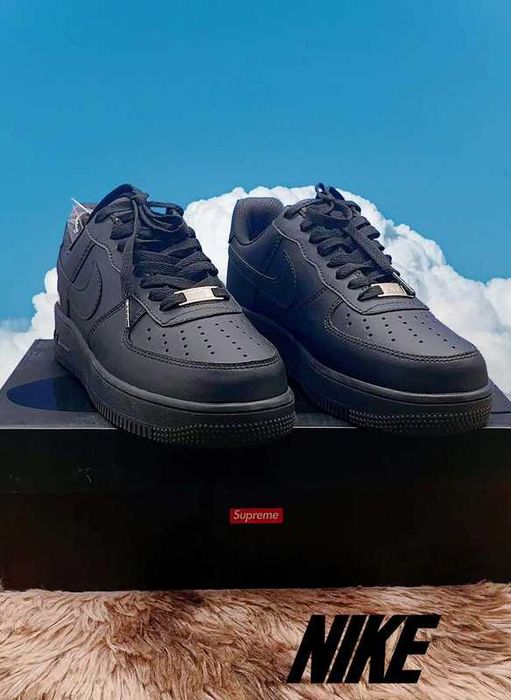 Buty meskie Mokasyny Nike Air Force 1 Low Supreme Black Rozmiar 44