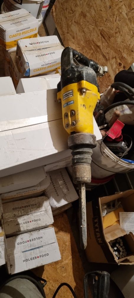 Młot wyburzeniowy pneumatyczny atlas copco TEX05 PE