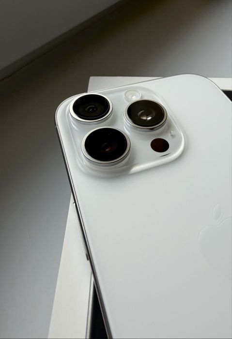 Iphone 16 PRO BIAŁY