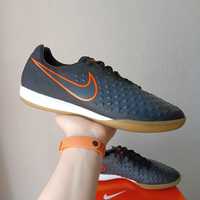 Футзалки 42-43 Nike Magista /кросівки, копочки