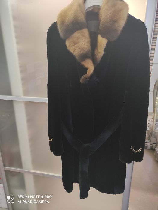 Шикарная шубка от Punto, Italy. М. Возможен обмен.