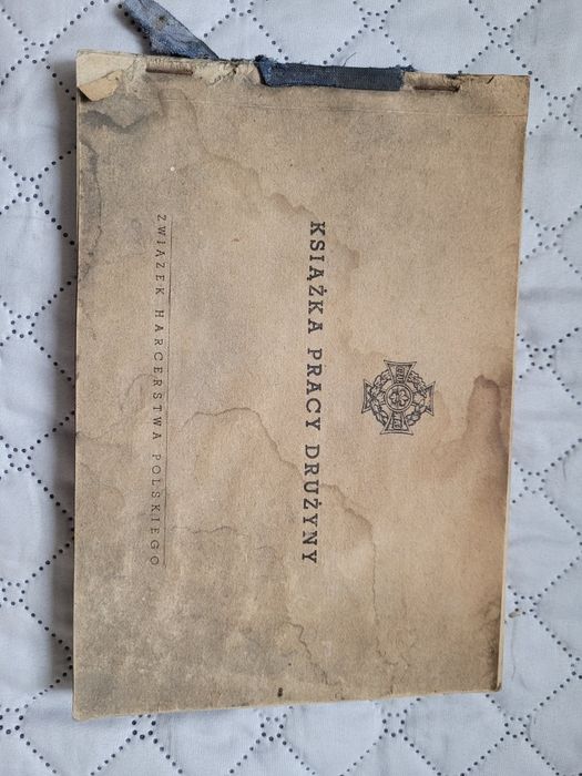 Stara Książka pracy drużyny harcerskiej 1957