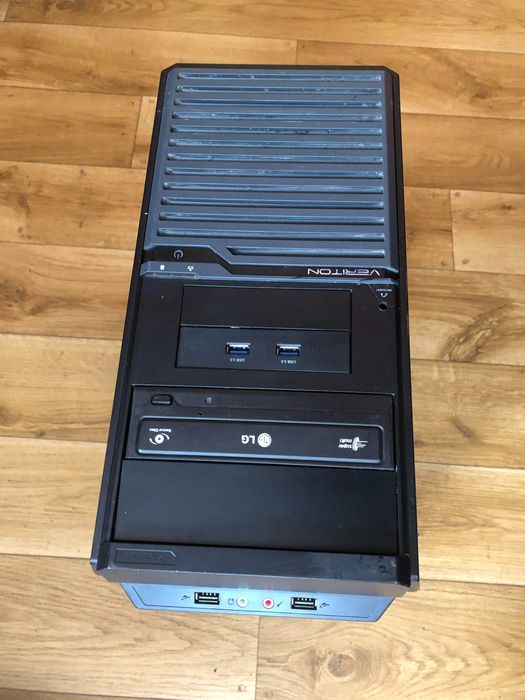 Komputer stacjonarny Acer Veriton, Win 11 Pro,  8GB ram, dysk SSD