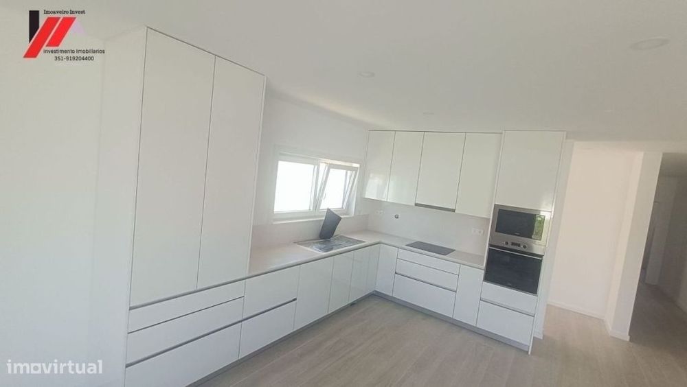 Moradia Térrea de Arquitetura Moderna - T4