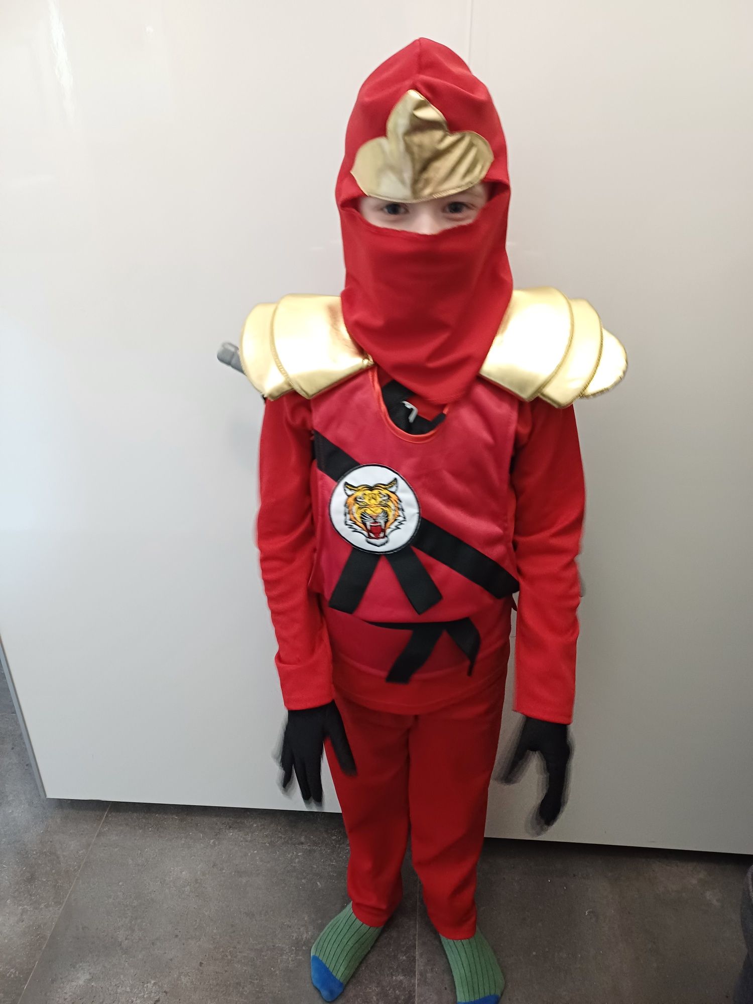 Karnawał Strój ninja Kai ninjago czerwony 128/134