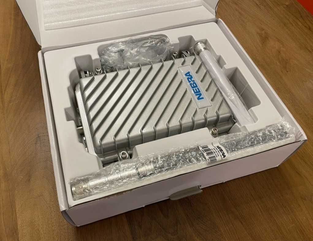 2 NEBRA HELIUM MINER (OUTDOOR) 915 MHz