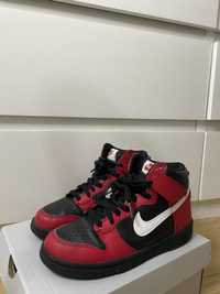 Nike Dunk High Vermelhos e Pretos