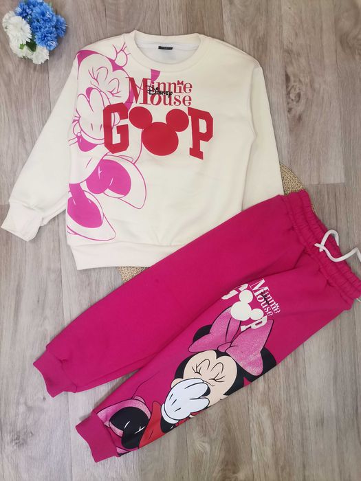 Костюм для дівчинки