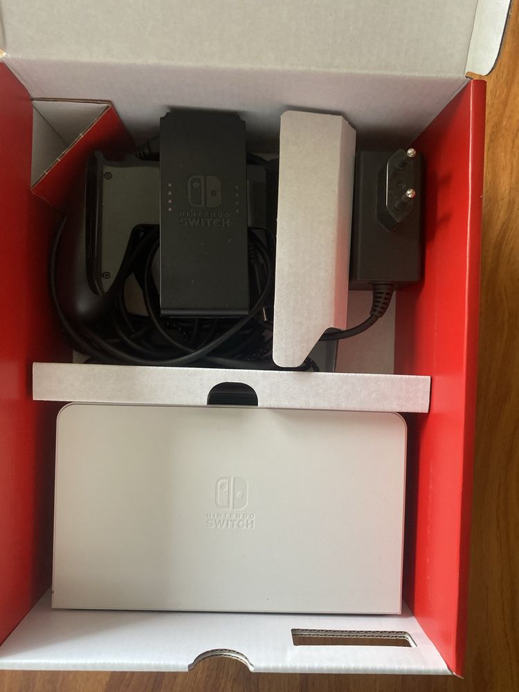 Nintendo switch OLED, mala de transporte, MarioKart 8 e pro controller