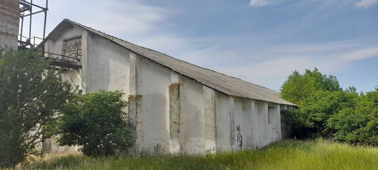 Продаж складского приміщення загальною площею 1267м²