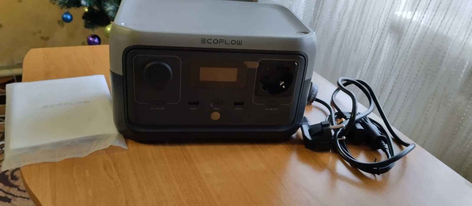 Зарядная станция EcoFlow RIVER 2 / 300 Вт / 256 Вт⋅ч / LiFePO4 RIVER2