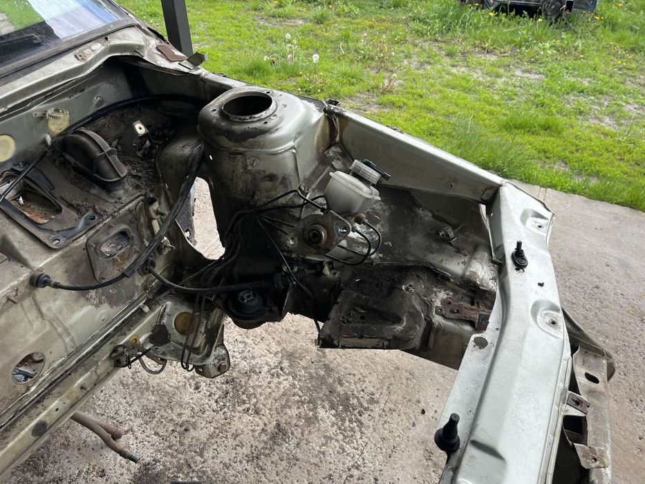 Продам кузов ваз 2112 .