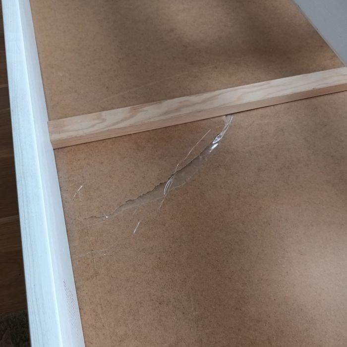 Łóżko dziecięce białe, drewniane,  z szufladą, 90x180 cm