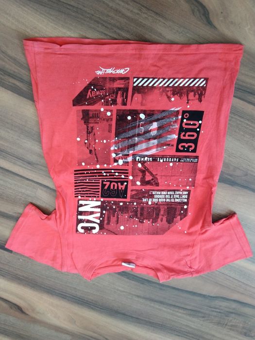 Bluzka dla chłopca. Rozmiar 134/140.