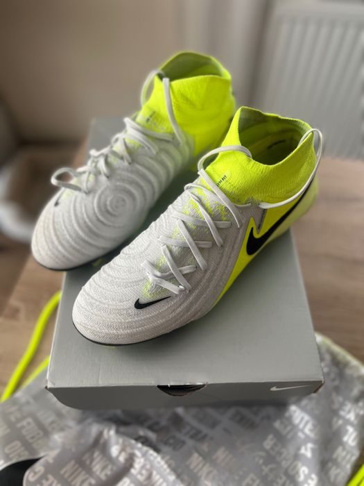 Nike Phantom Luna II ELITE FG 41/26.5cm