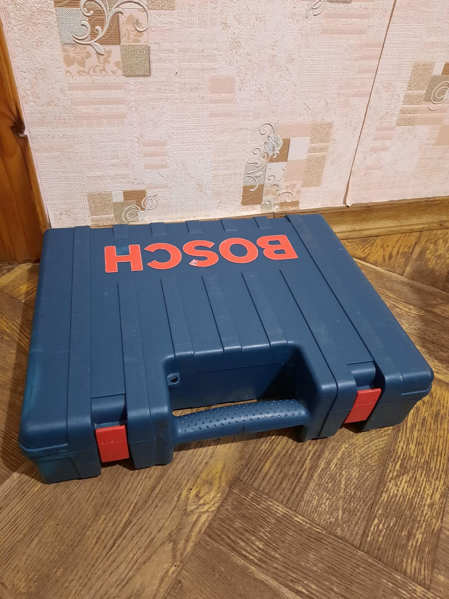100% оригінал!!Перфоратор Bosch GBH 2-26 DRE,800вт,2.7дж