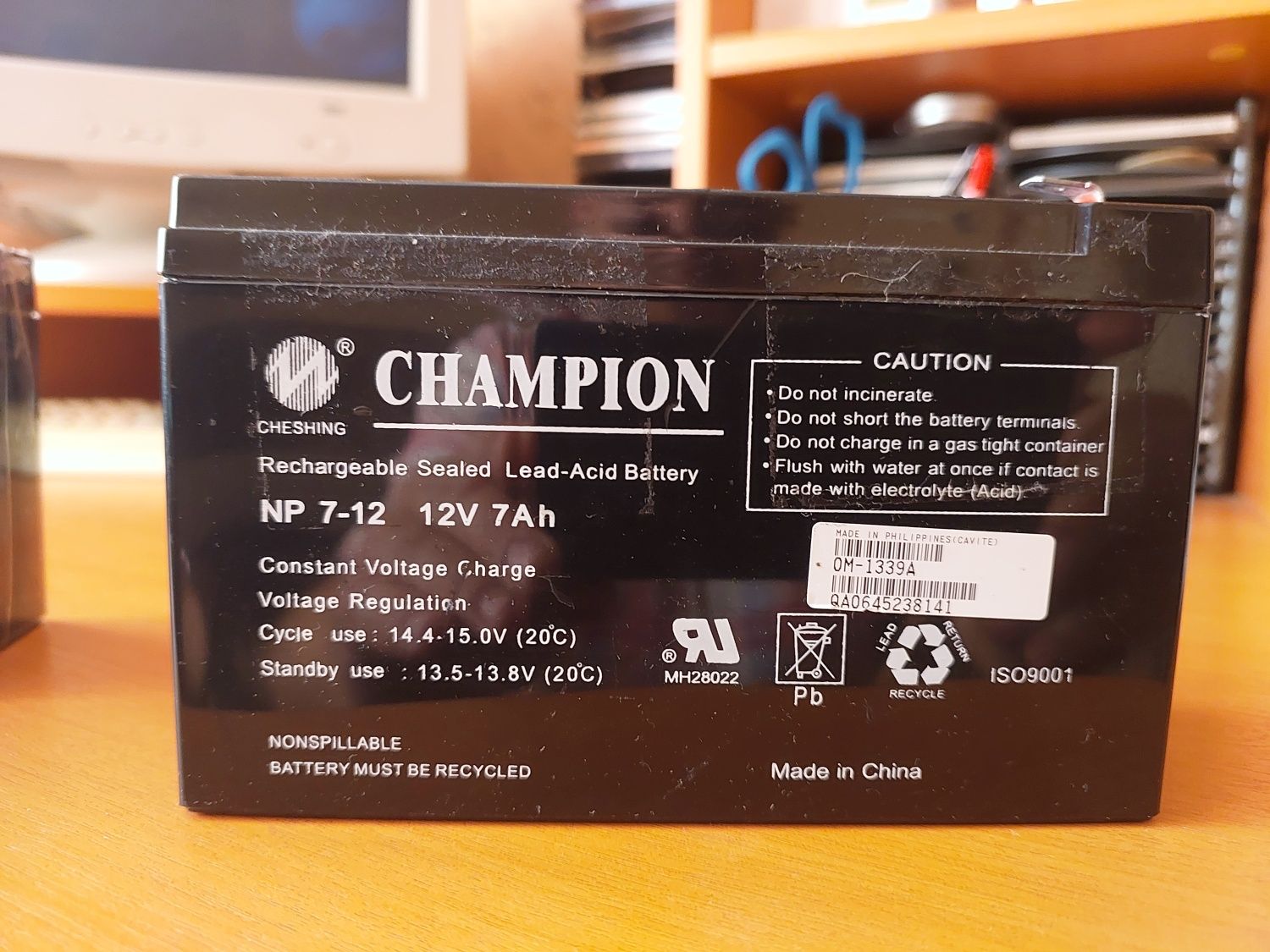 ИБП APC Back-UPS RS 800VA/540W