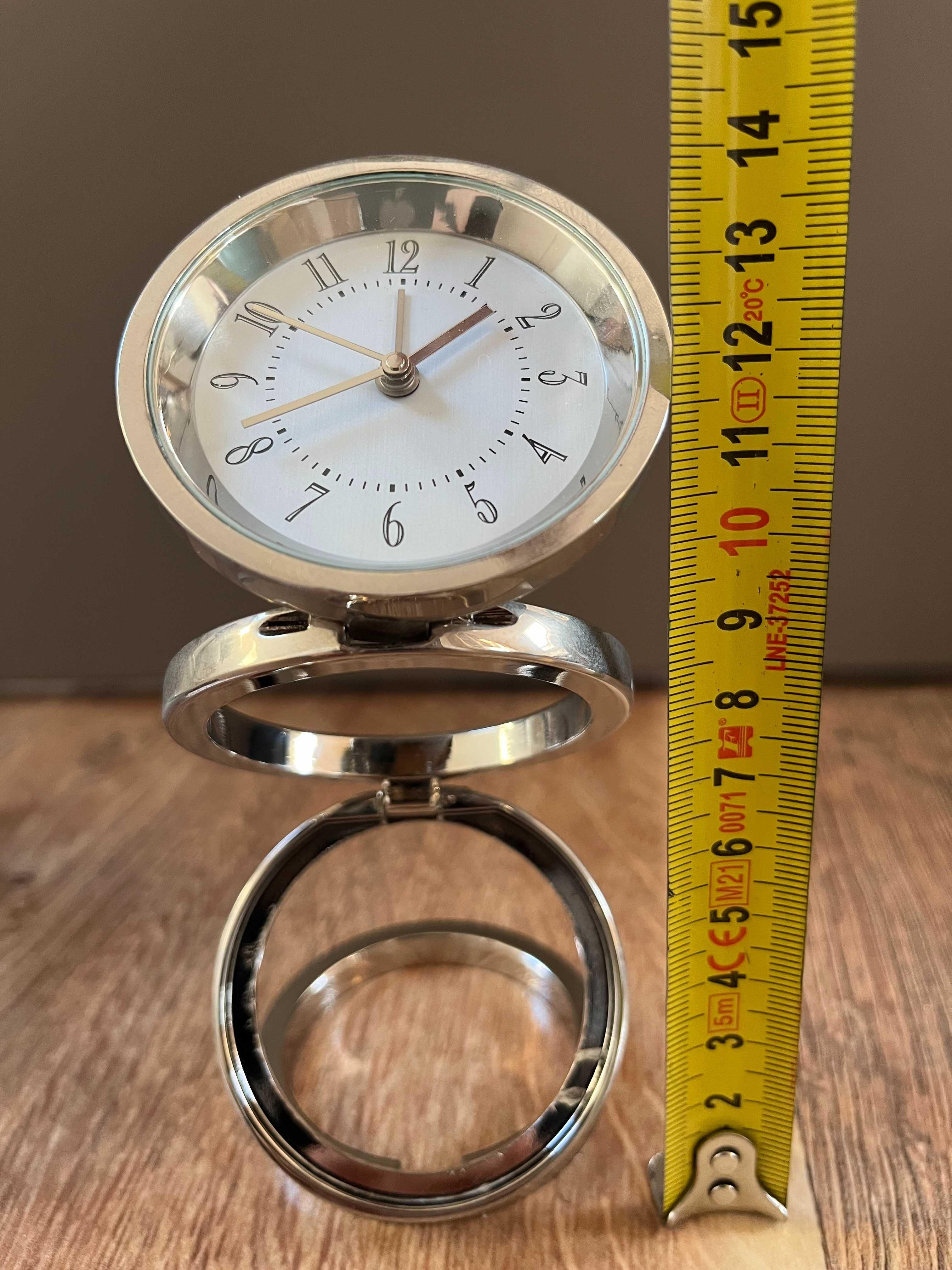 Zegarek alarmowy "Stapel" Foldable Metal Alarm Clock