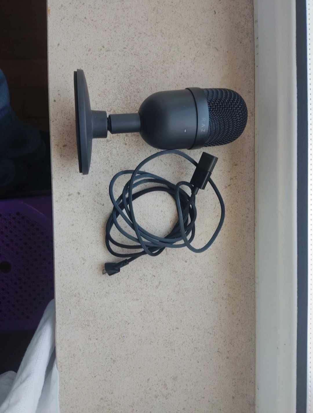 Microfone Razer Seiren Mini Condenser Preto