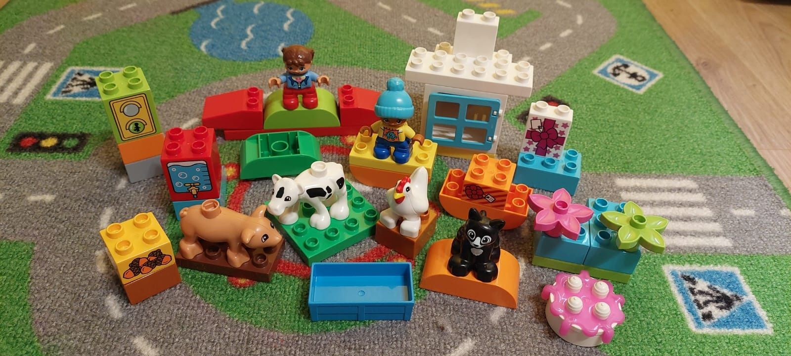 Zestaw klocków duplo farma, ludziki zwierzęta