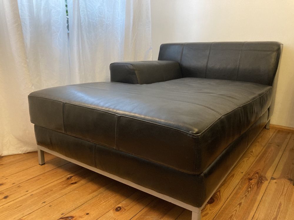 Piękna skórzana sofa z szezlongiem