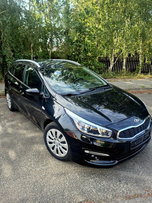 Niski przebieg, bezaawaryjny silnik 1.6 crdi, 2 kluczyki.