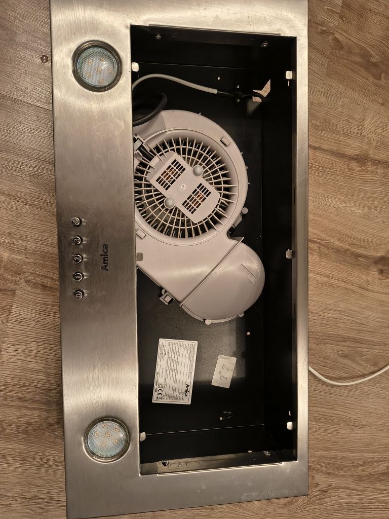 Okap Amica z oświetleniem LED omc6241i