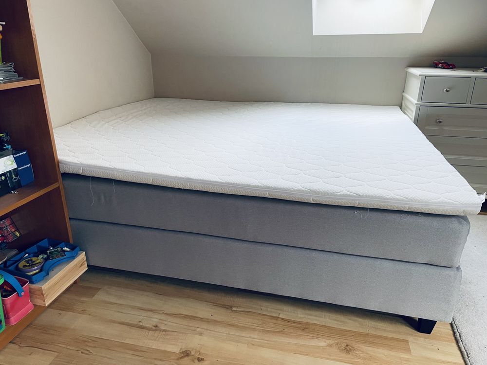 Łóżko sypialniane 180x200 tapicerowane