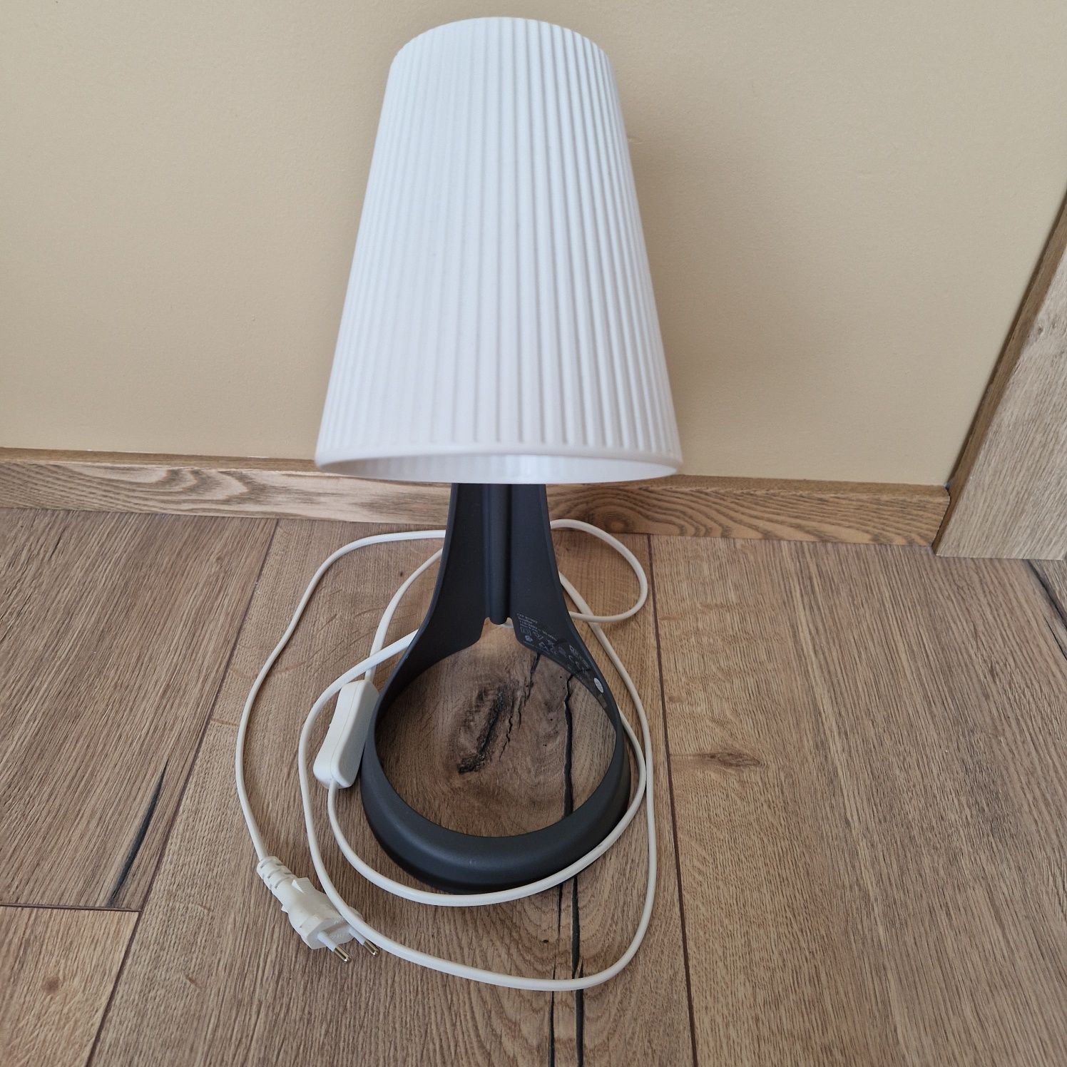 Lampka biurkowa stołowa Ikea Svallet