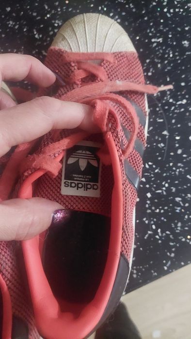 Świetne adidasy orange tanio