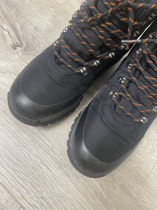 Ботинки, сапоги, черевики, трекингові ботинки