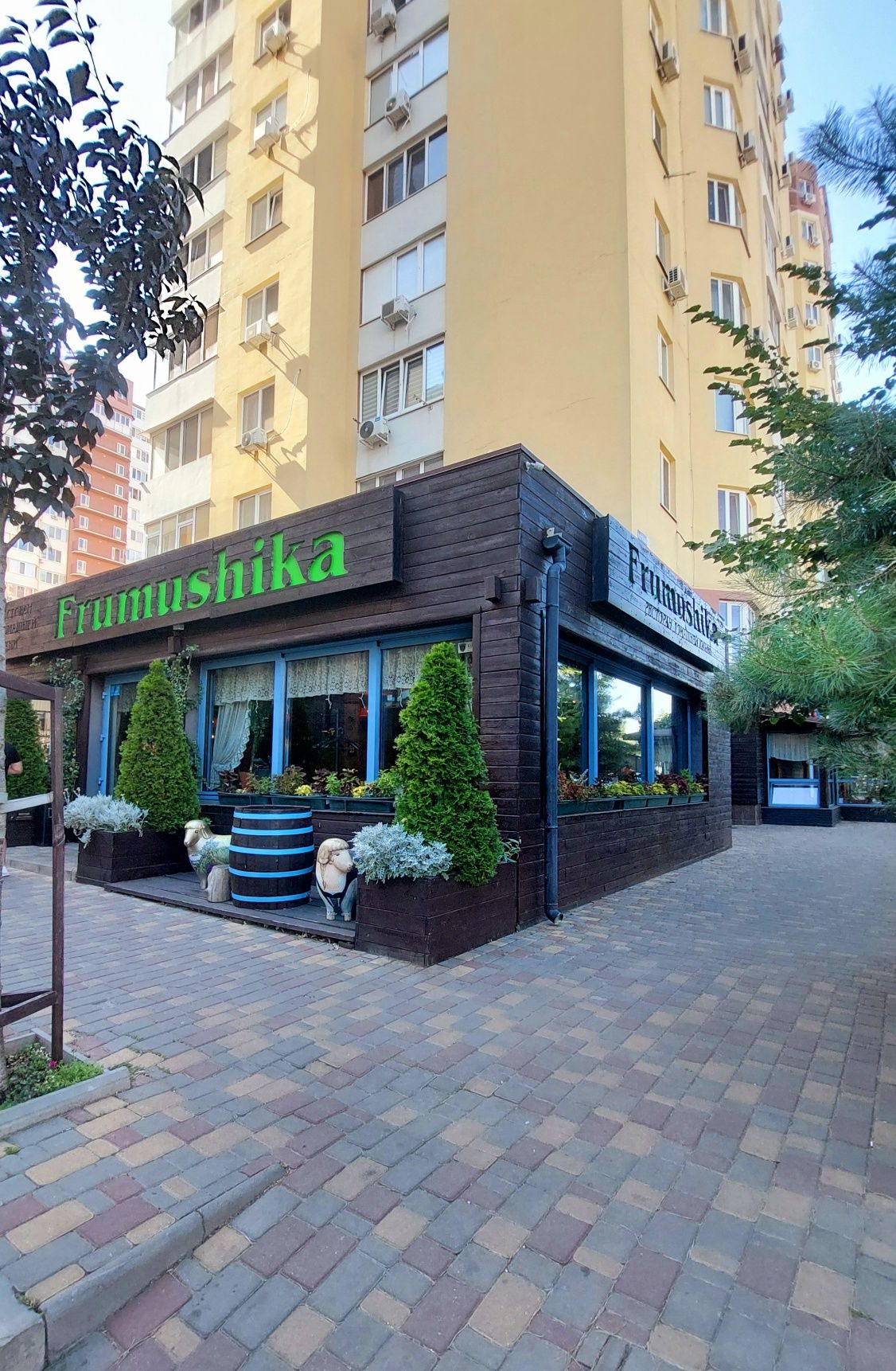 Продам 2 комн. квартиру в ЖМ Радужный со своим паркоместом!