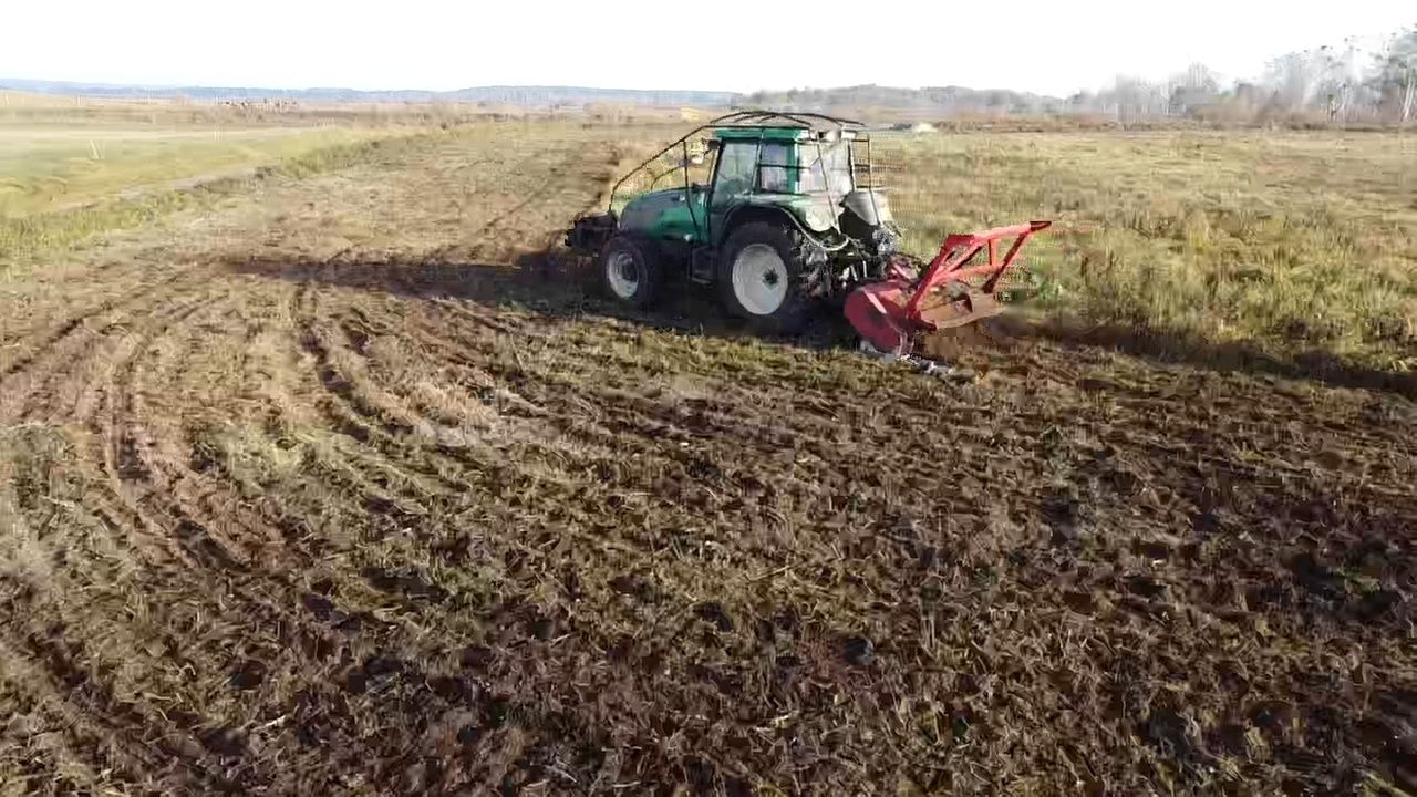 Przyłącza koparko ładowarka wywrotka koparka prace roboty ziemne ogrod