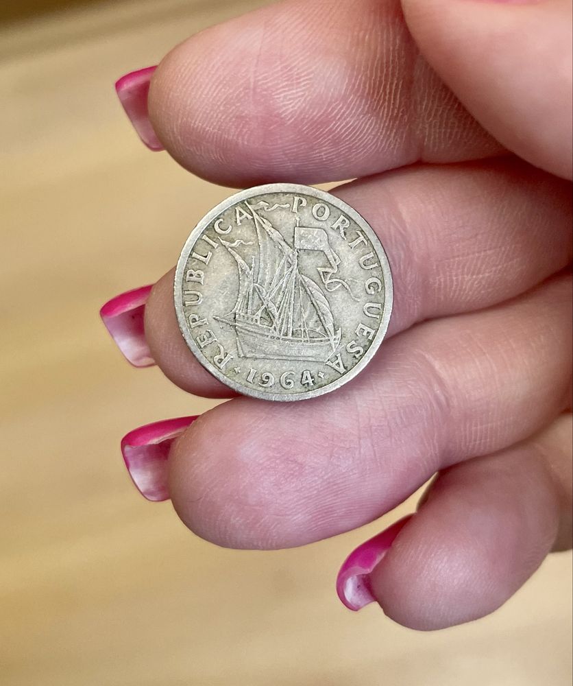 Moeda de 2,50 escudos de 1964