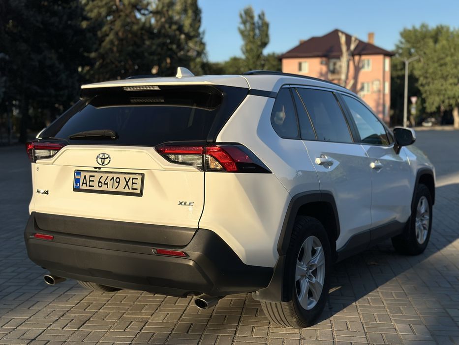 Продам RAV4 2019