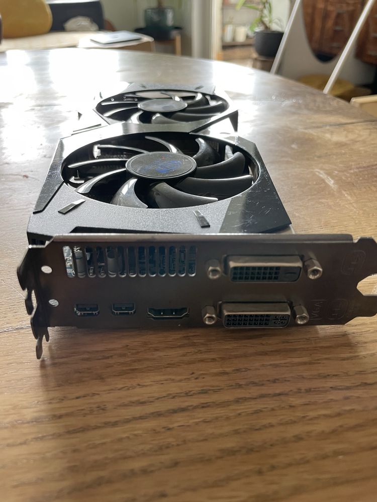 Karta graficzna AMD Radeon HD6870 1GB GDDR5 PCI-E
