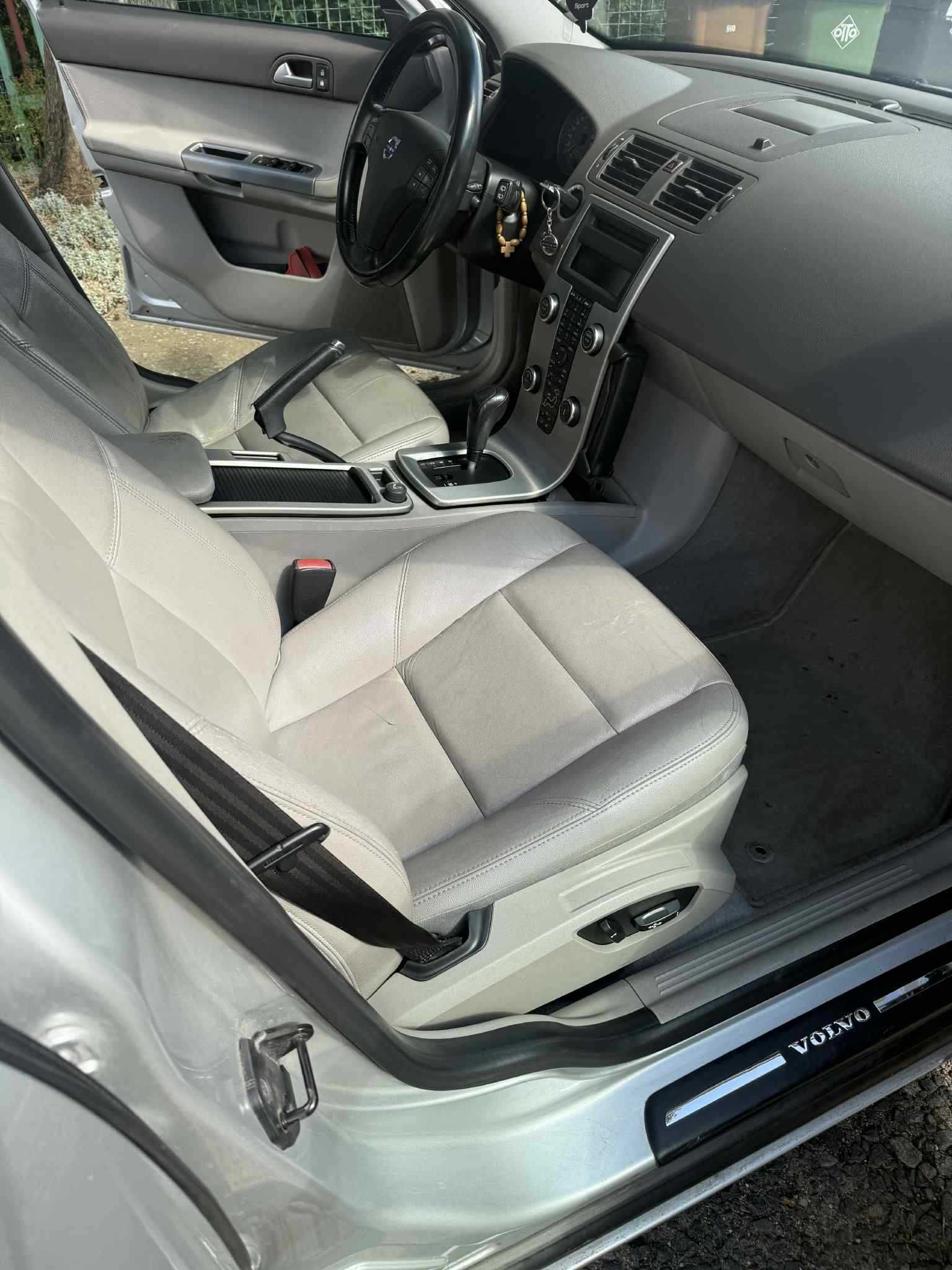 Sprzedam Volvo V50 2,0 D