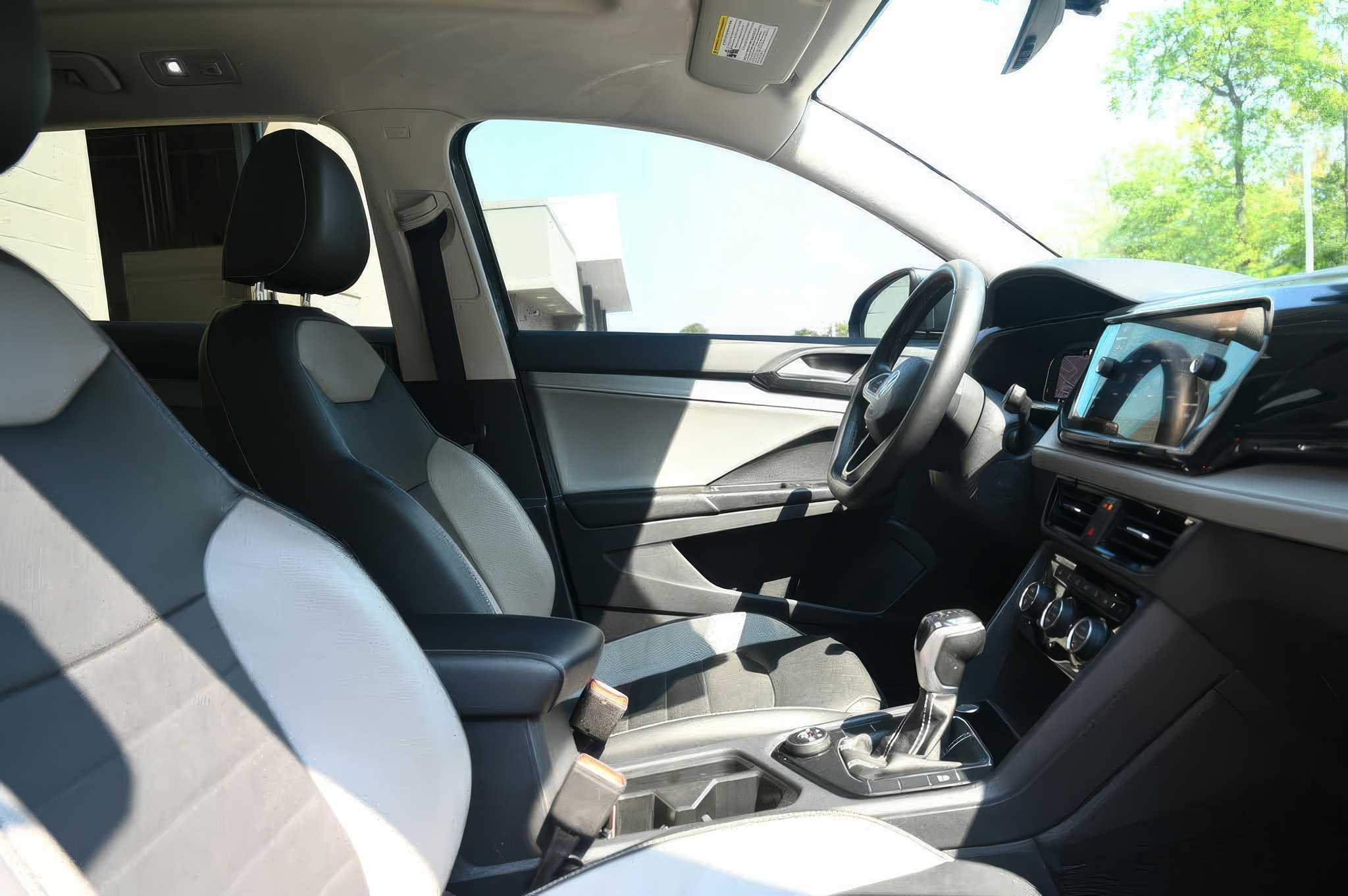 2022 Volkswagen Taos SEL