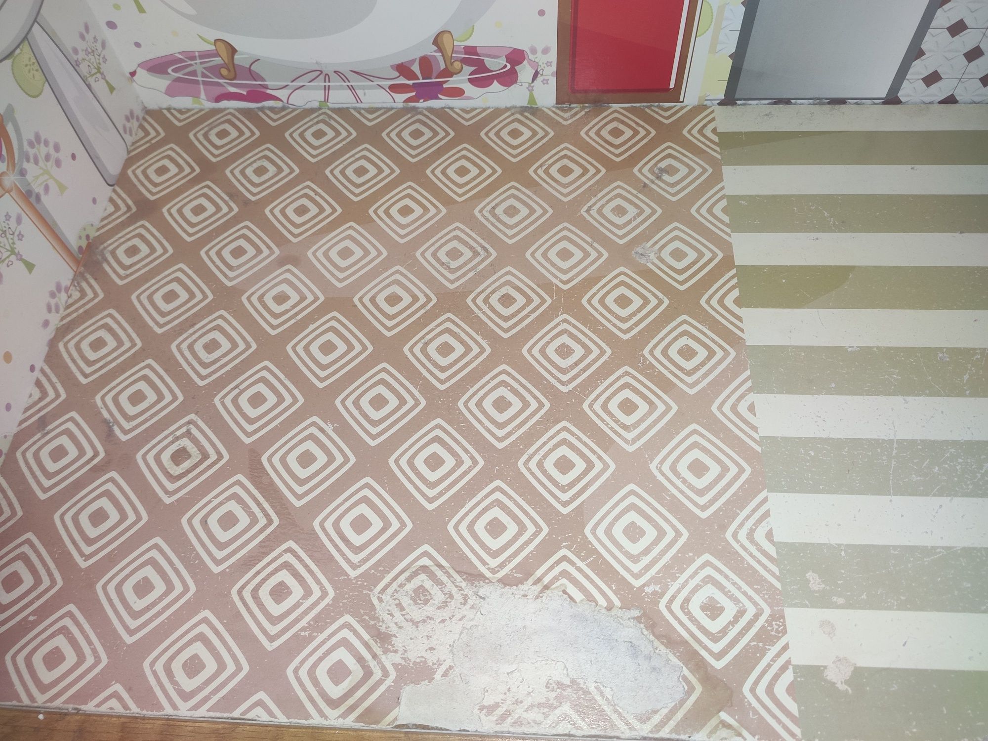 Domek dla lalek typu Barbie z winda i balkonem 3 piętra + meble