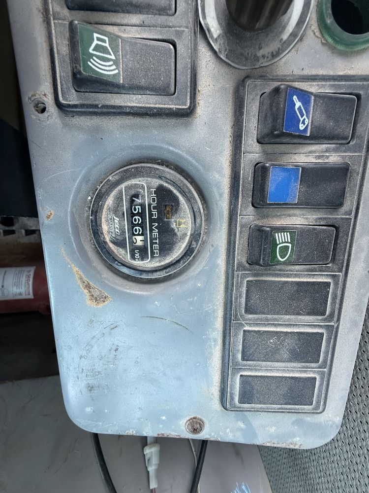 Escavadora 25T hyundai robex250nlc-3