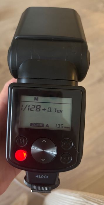 Lampa błyskowa neewer 750II TTL