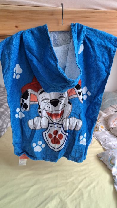 Ręcznik kąpielowy ponczo oeko tex psi patrol z kapturem. Rozmiar 50x11