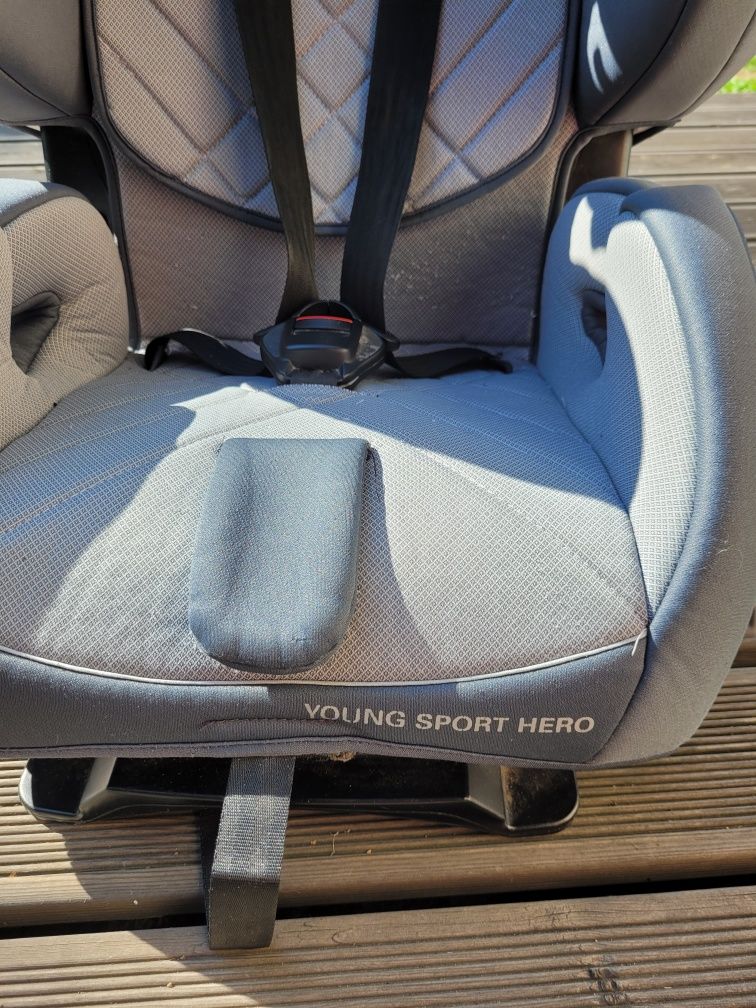 Fotelik recaro Young sport hero 9-36 kg