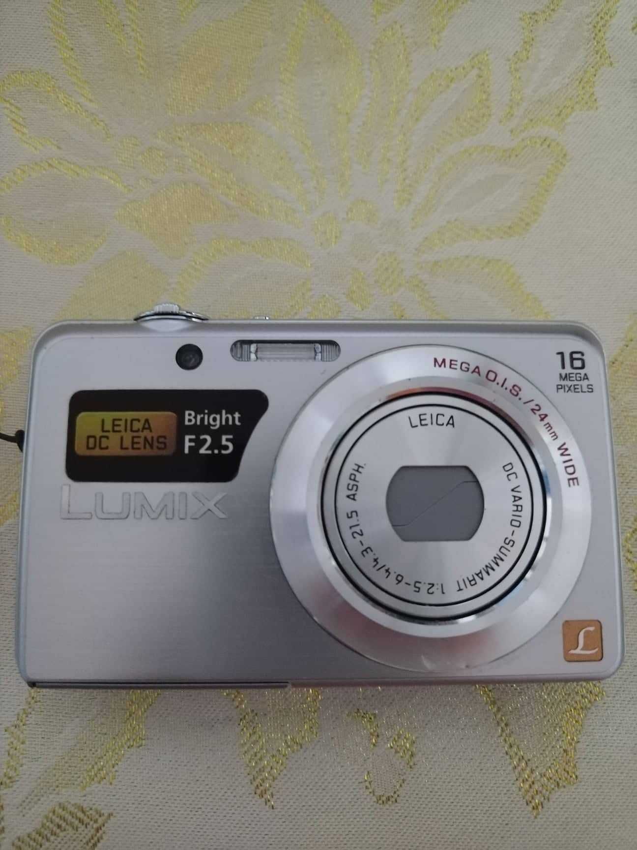 Camara fotográfica Panasonic, modelo Lumix DMC-FS45