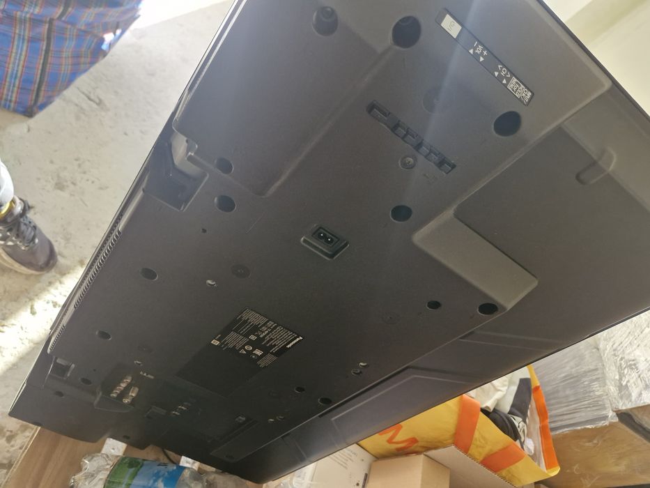 Продам на запчастини телевізор Panasonic  TX-40FSR500