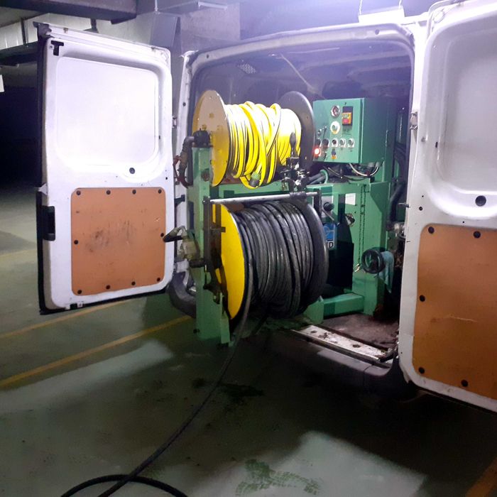 Pogotowie Kanalizacyjne- Ciśnieniowe udrażnianie kanalizacji WUKO